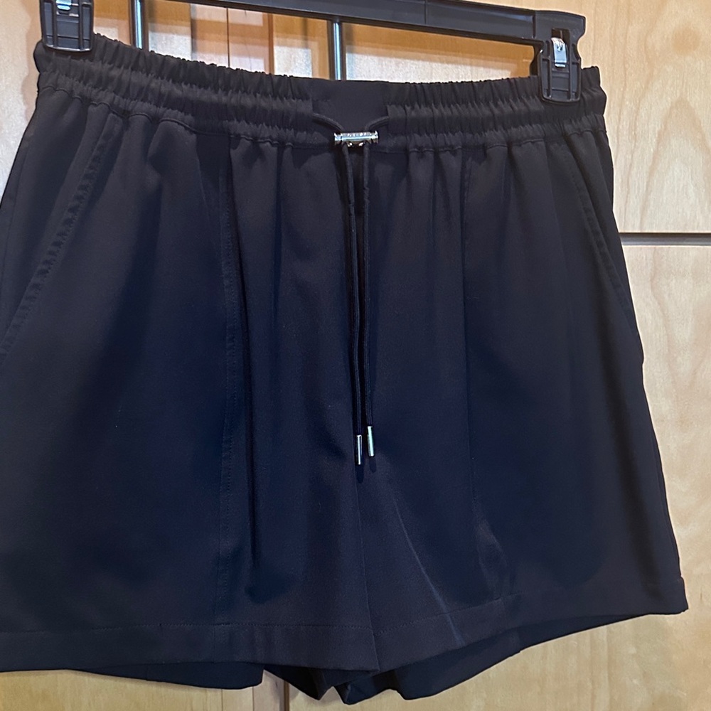 Varley black short